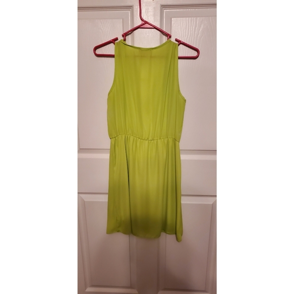 Pixi & Ivey Dress - Picture 2 of 6